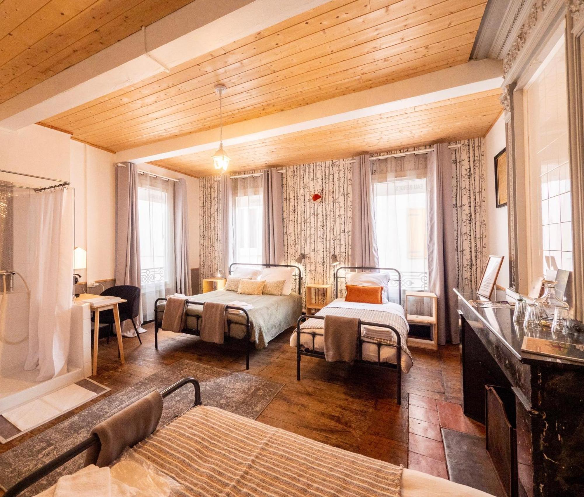 Eau Berges Hostel Val-de-Sos Luaran gambar